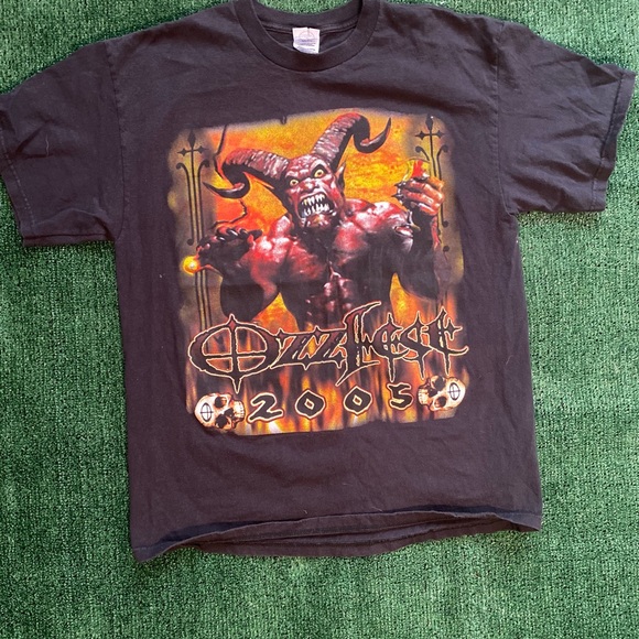 2005 Ozzfest tshirt - Picture 2 of 4
